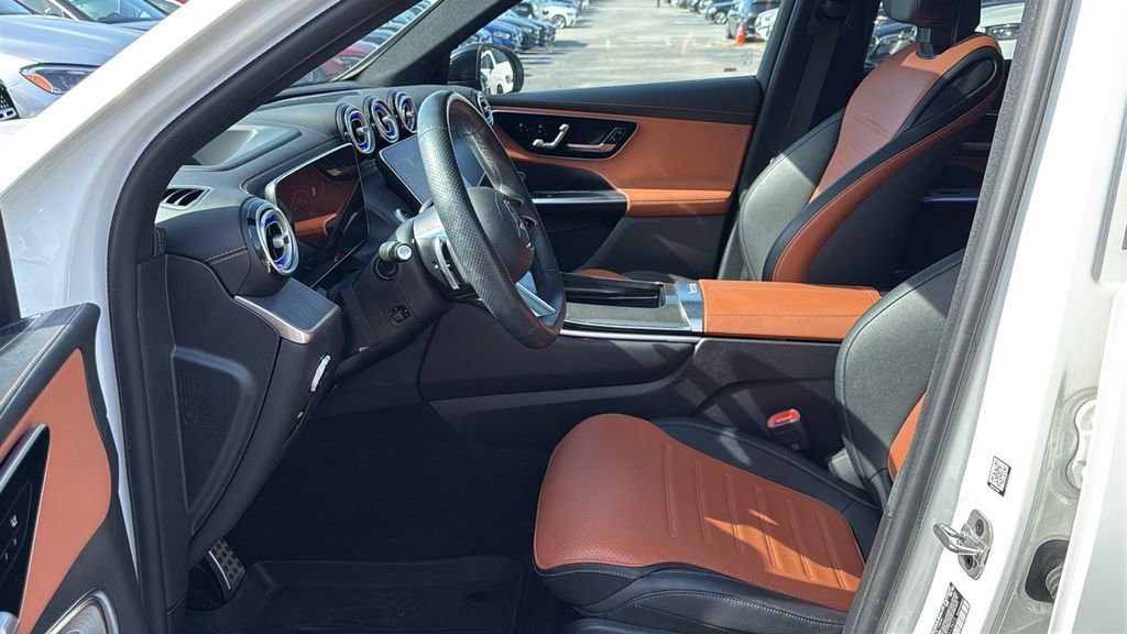 Used 2023 Mercedes-Benz GLC 300 image 19