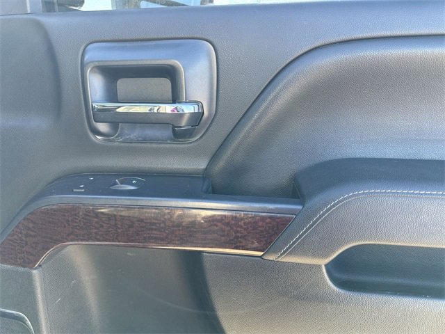 Used 2015 GMC Sierra 2500 SLT w/ Duramax Plus Package image 22