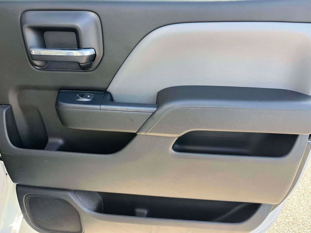 Used 2018 Chevrolet Silverado 1500 Custom w/ Custom Convenience Package image 7