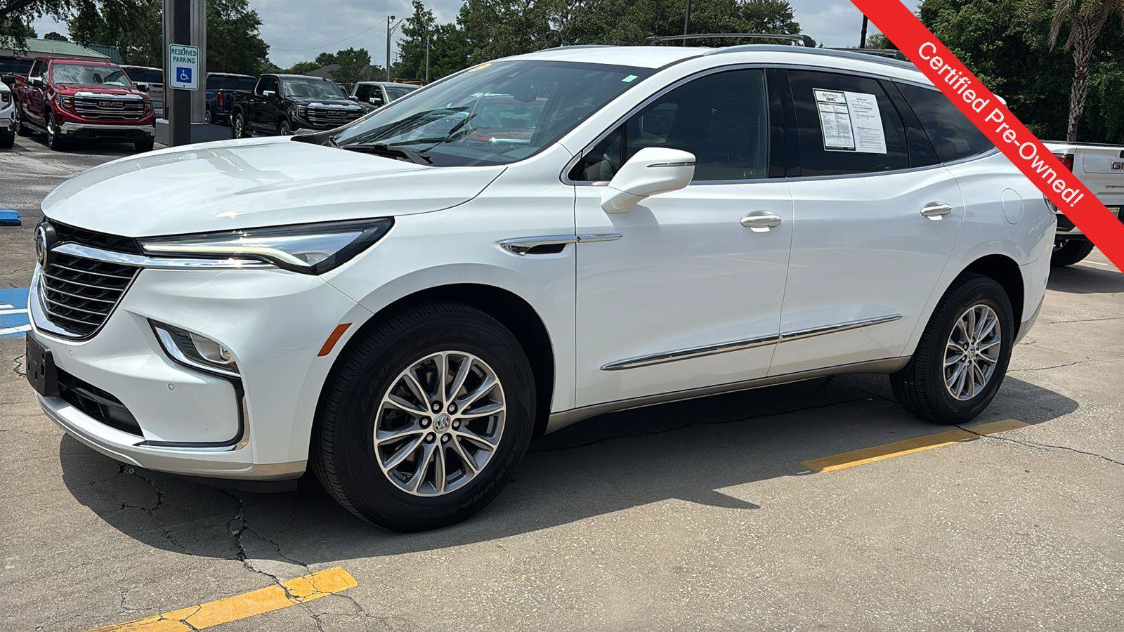 Certified 2024 Buick Enclave Essence AWD/4WD image 3