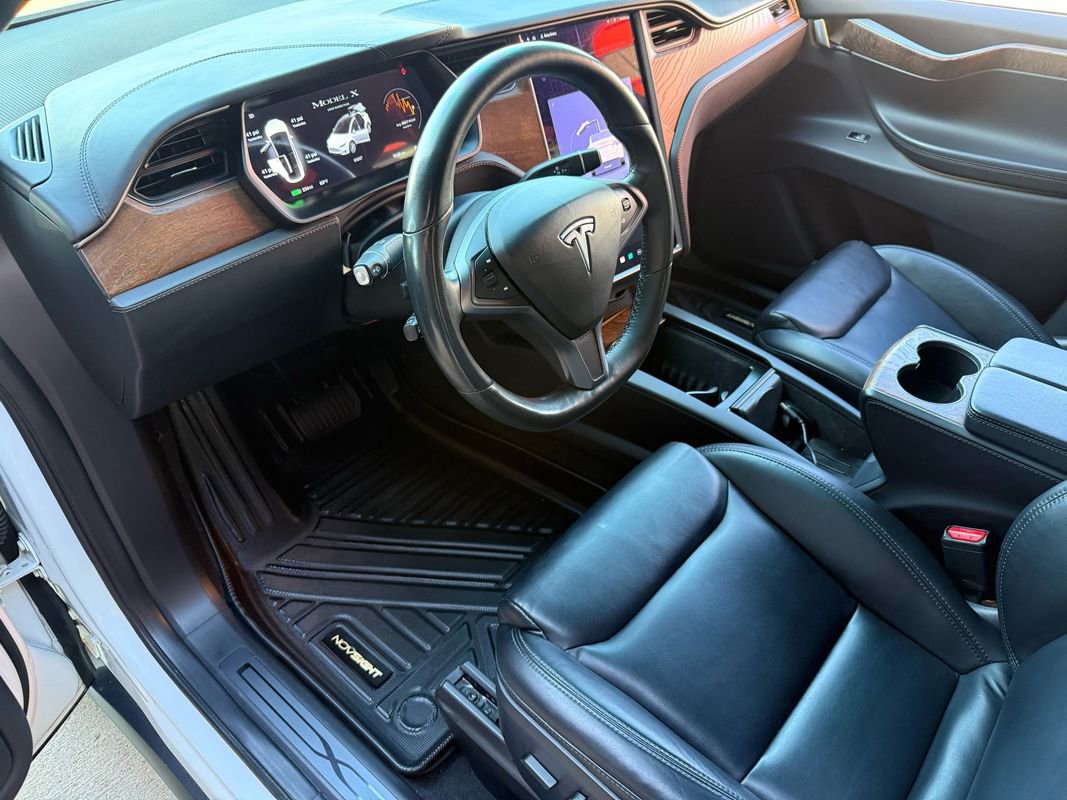 Used 2020 Tesla Model X Long Range image 28