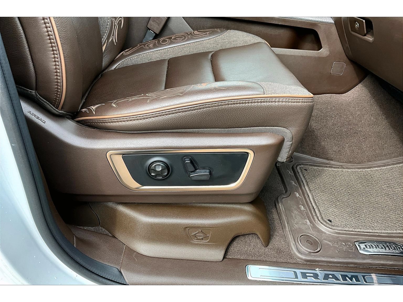 Certified 2025 RAM 1500 Limited AWD/4WD image 52