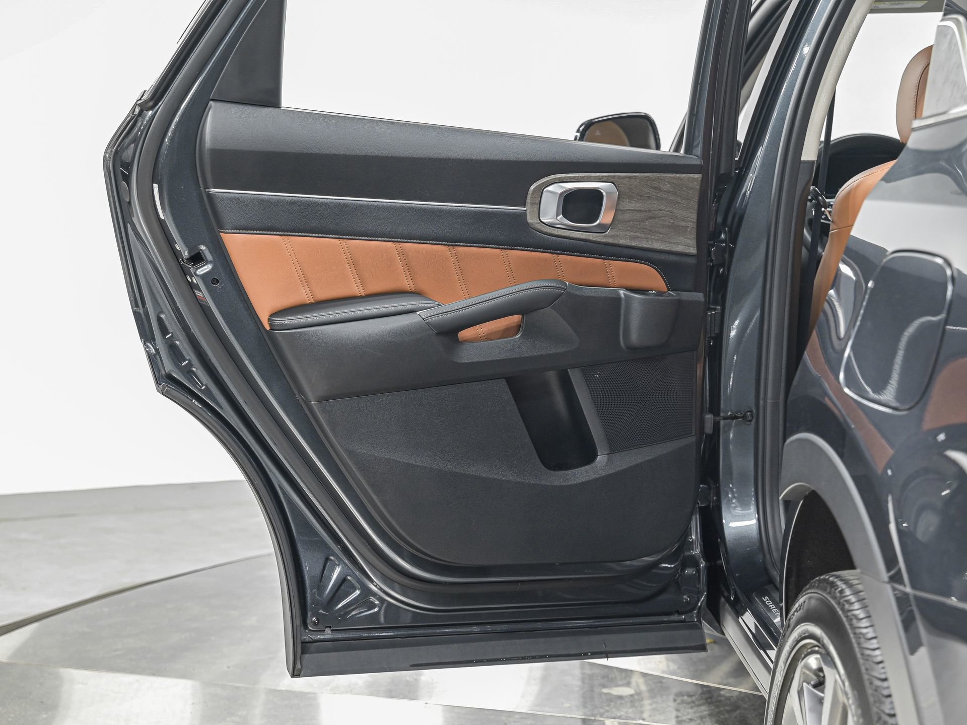 Used 2021 Kia Sorento SX Prestige image 26