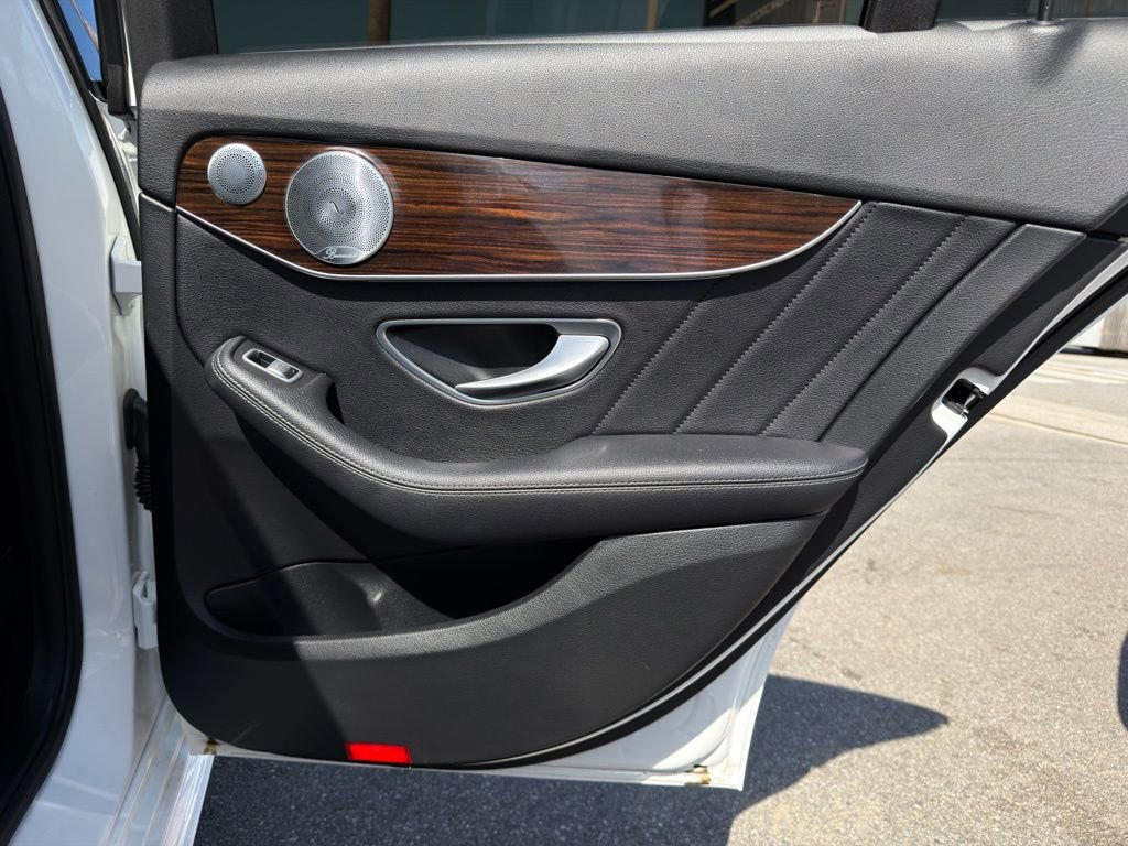 Used 2020 Mercedes-Benz C 300 Sedan image 37