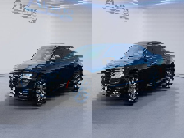 Used 2018 Chrysler 300 Limited image 1