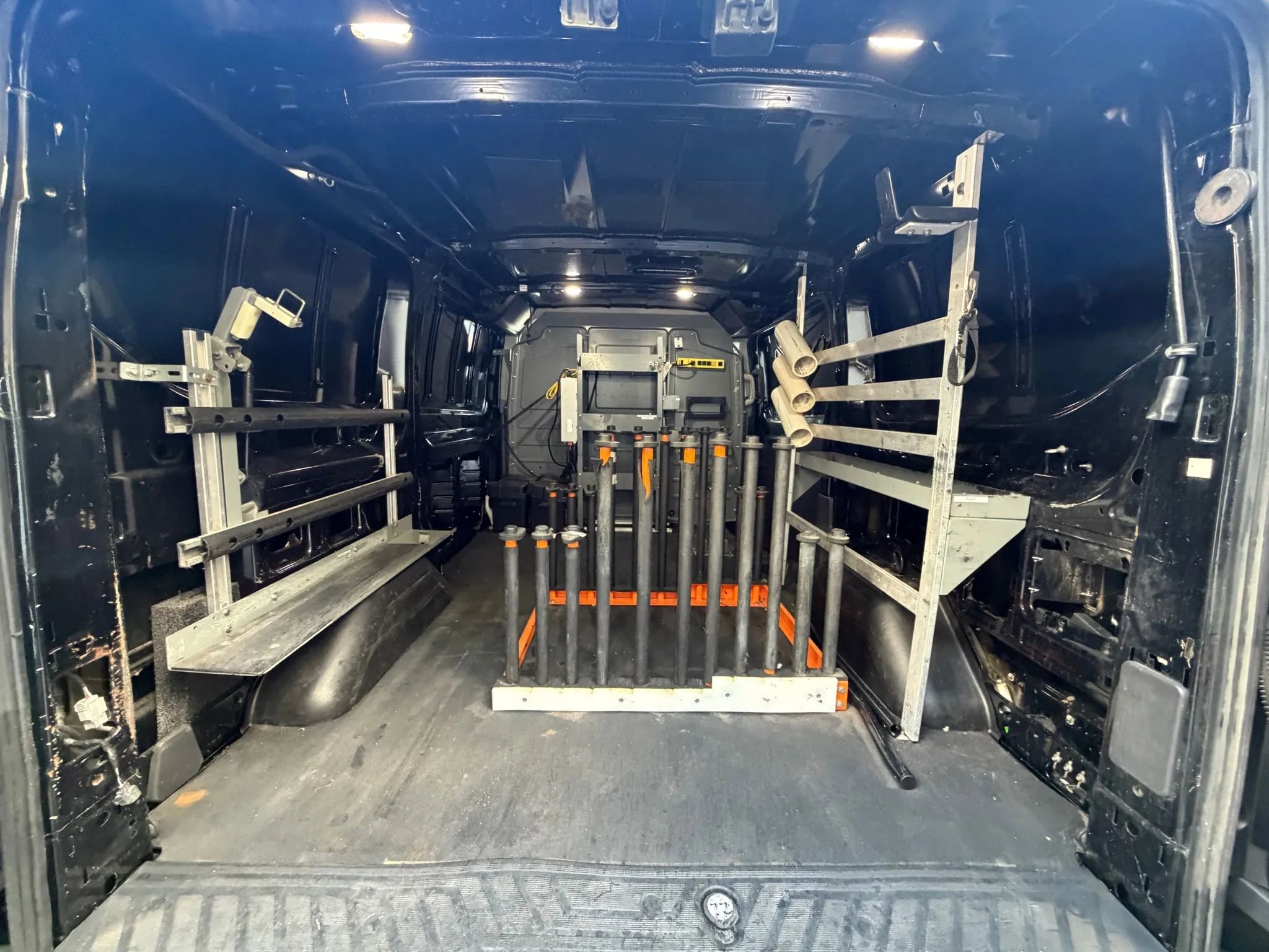 Used 2018 Ford Transit 150 130 Low Roof w/ Exterior Upgrade Package RWD image 6