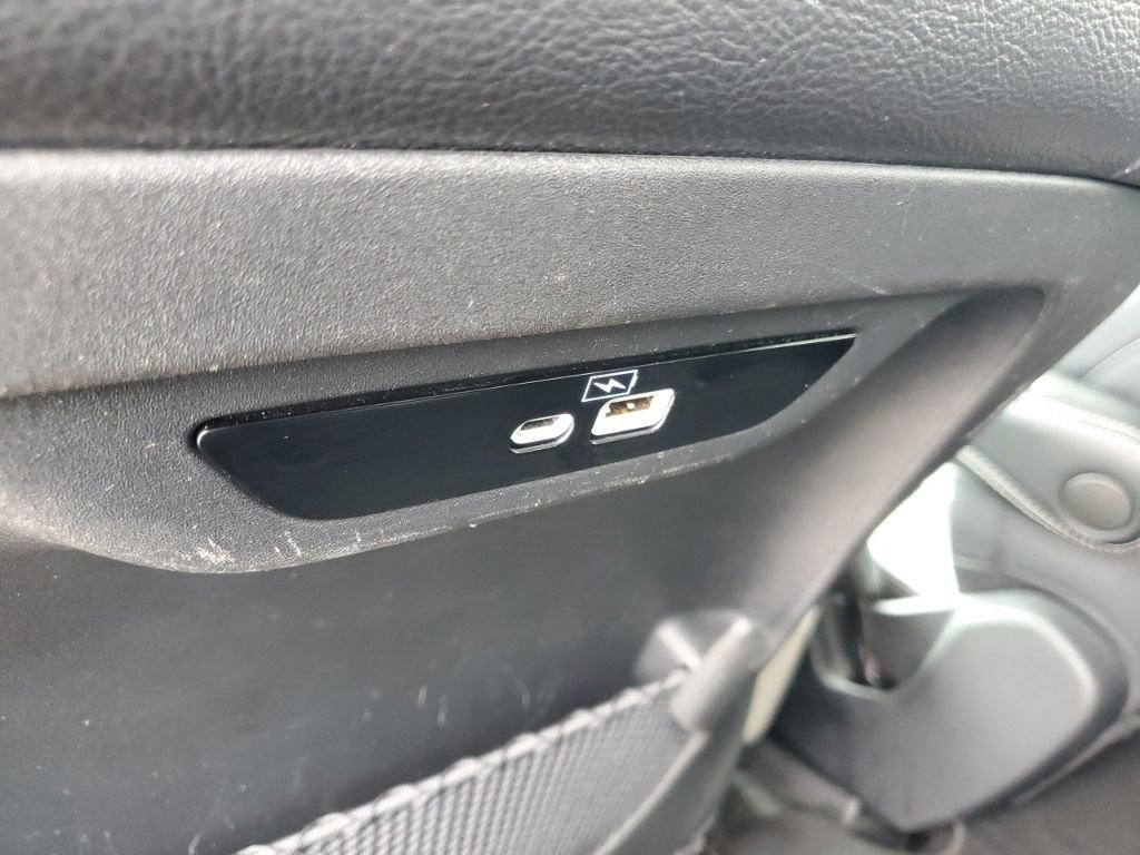 Used 2022 Chrysler Pacifica Touring-L FWD image 29