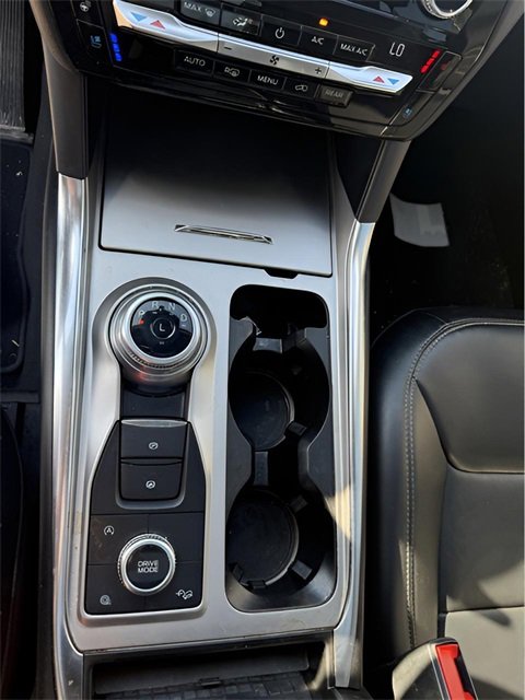 Used 2021 Ford Explorer Limited w/ Equipment Group 301A image 17
