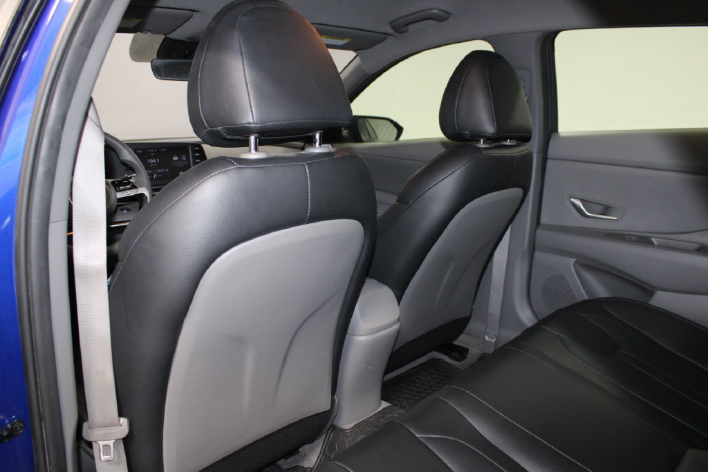 Used 2023 Hyundai Elantra SEL FWD image 23
