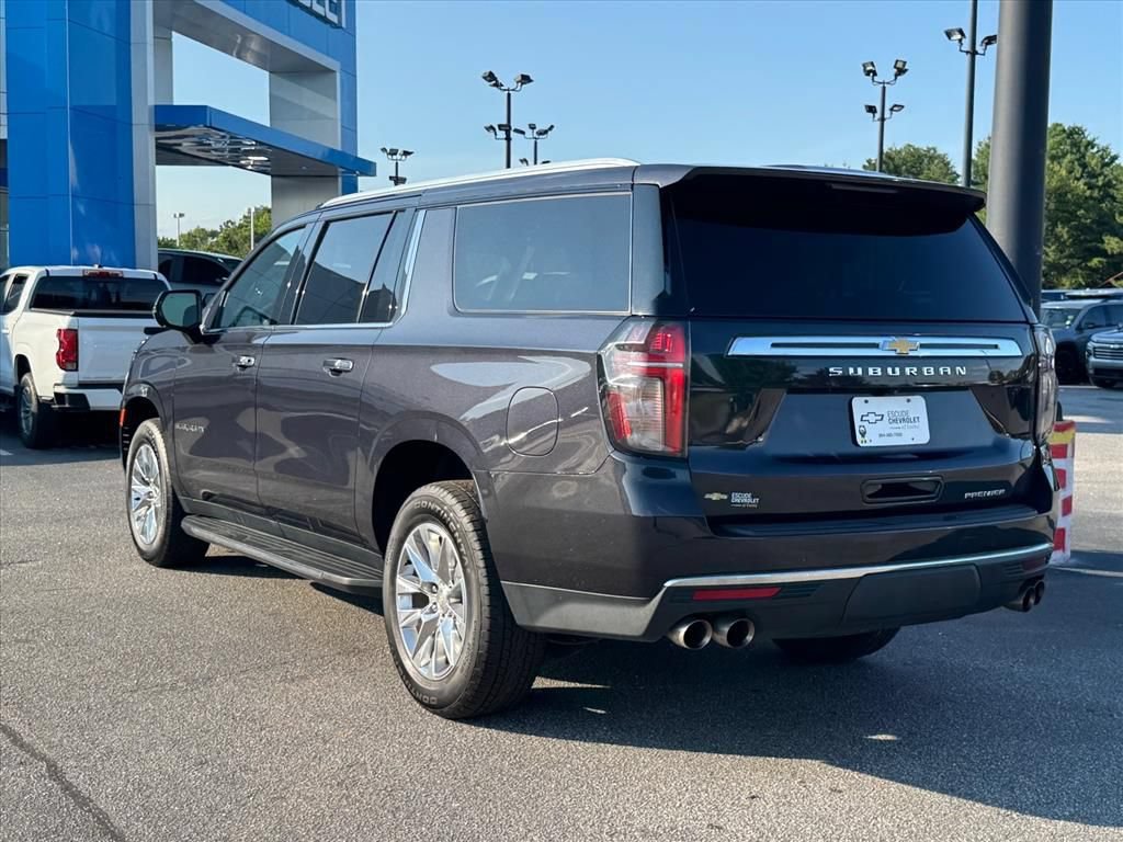 Used 2022 Chevrolet Suburban Premier AWD/4WD image 5