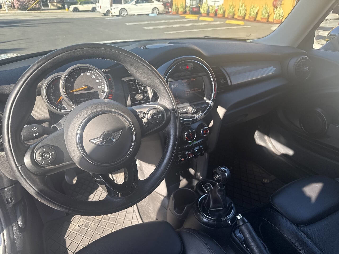 Used 2017 MINI Cooper 2-Door Hardtop image 14