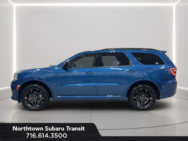 Used 2023 Dodge Durango GT w/ Blacktop Package AWD/4WD image 2