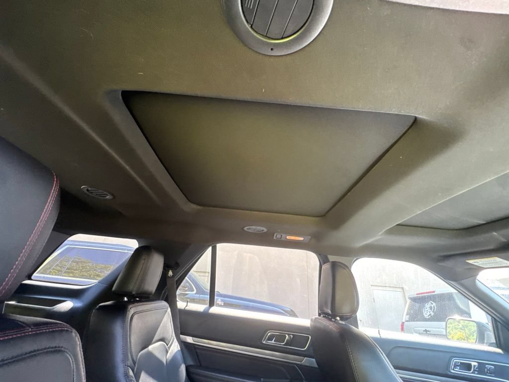 Used 2018 Ford Explorer Sport AWD/4WD image 12