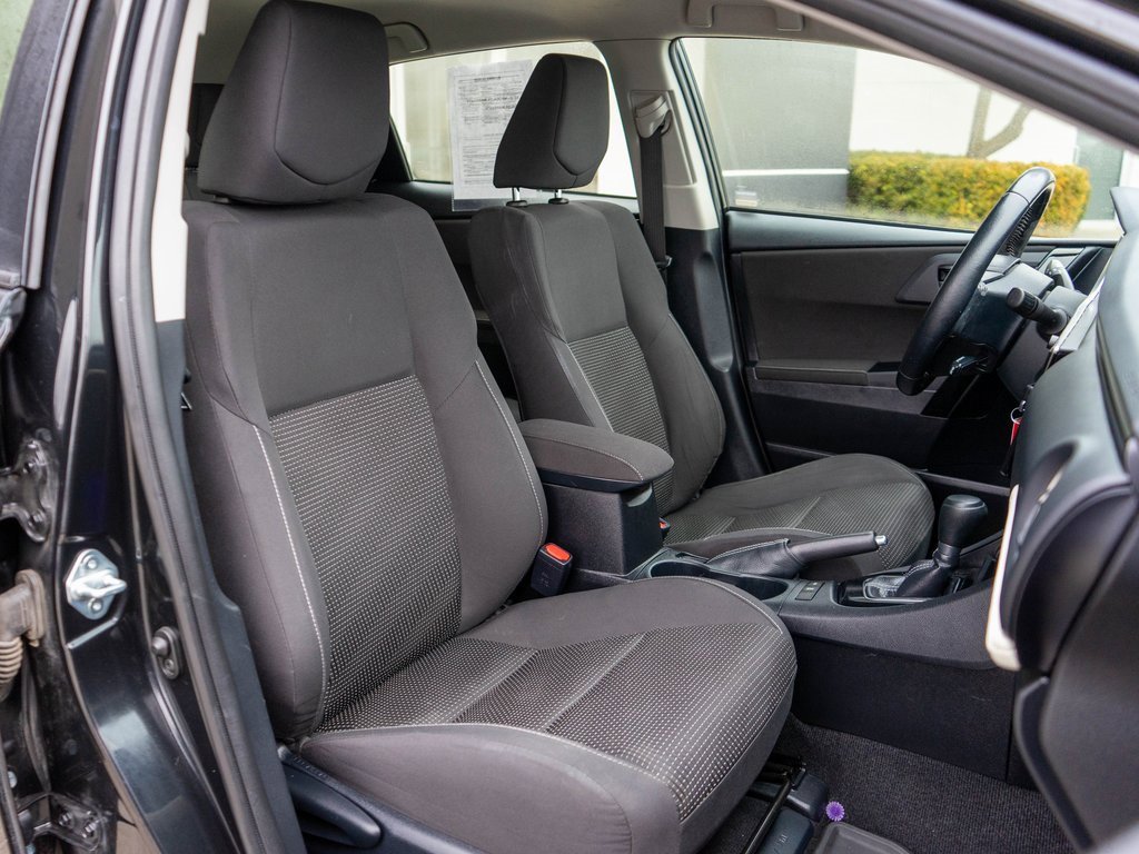 Used 2016 Scion iM Base image 9