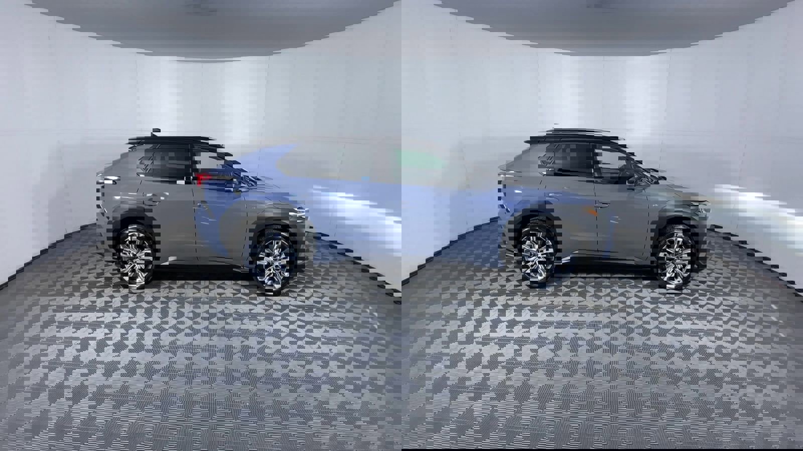 Used 2023 Subaru Solterra AWD image 9