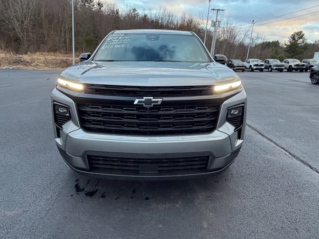 New 2026 Chevrolet Traverse LT w/ Midnight/Sport Edition image 2