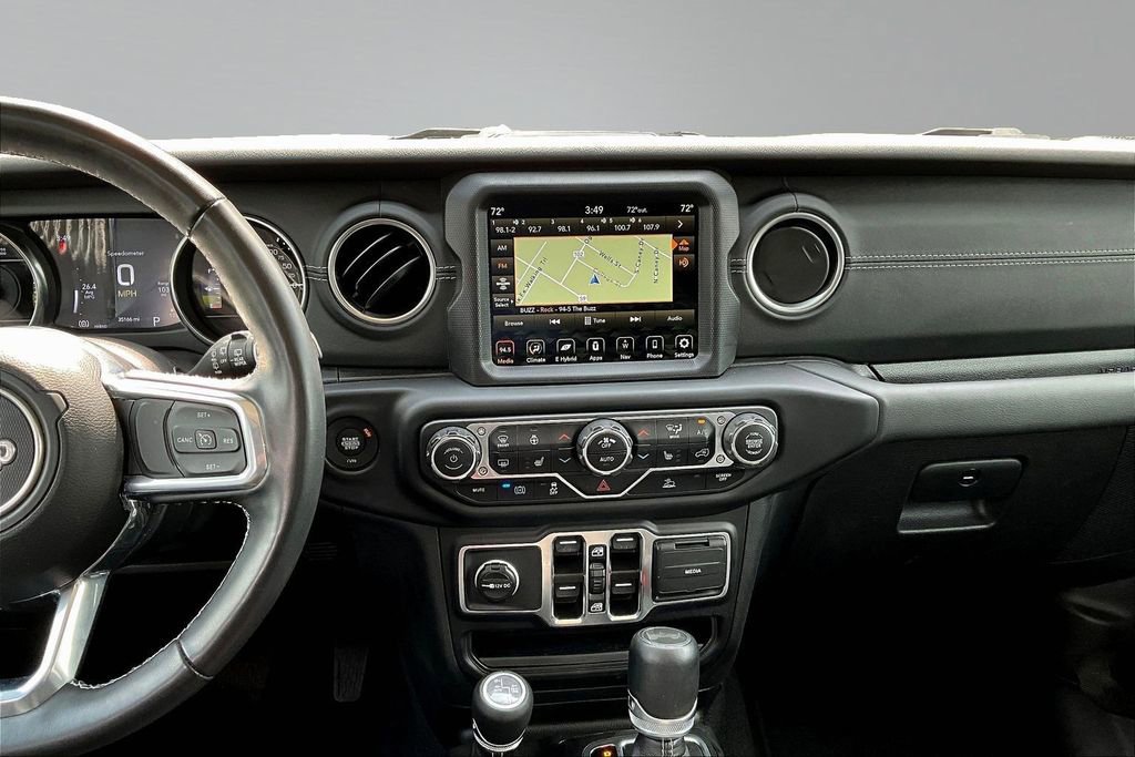 Used 2023 Jeep Wrangler Unlimited Sahara w/ Cold Weather Group AWD/4WD image 10
