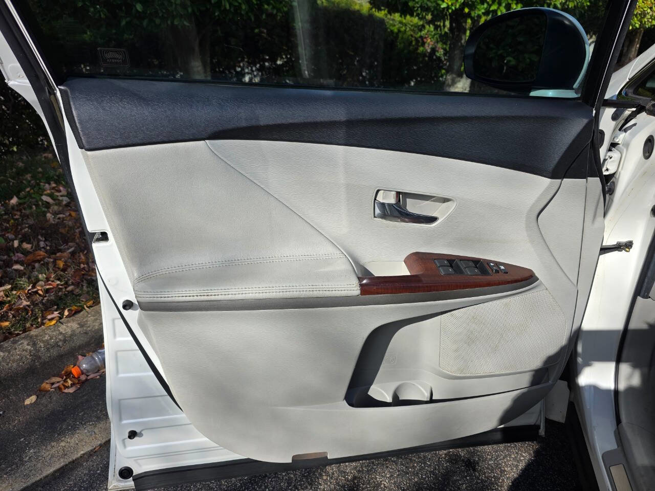 Used 2010 Toyota Venza image 9