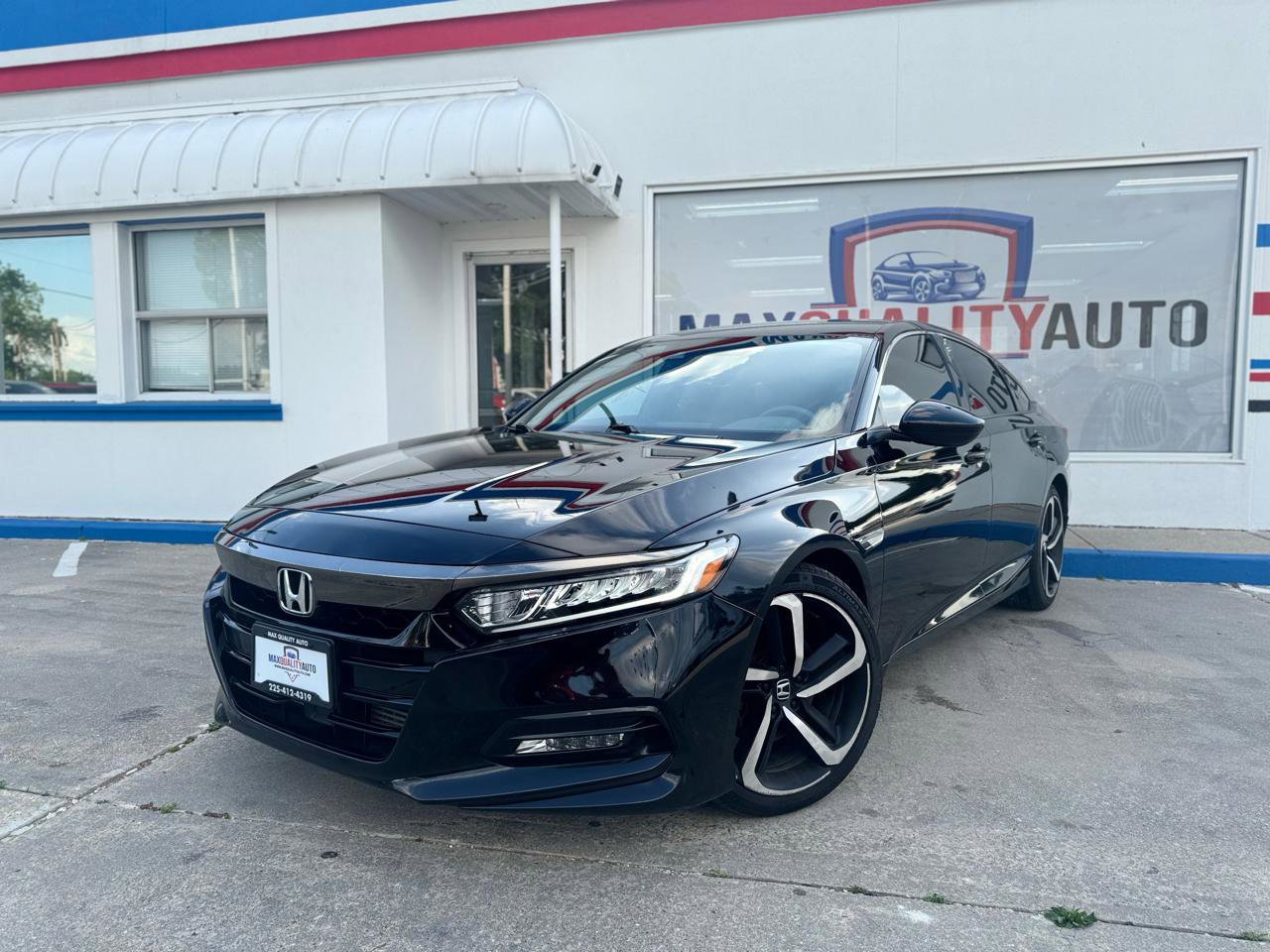 Used 2020 Honda Accord Sport image 2