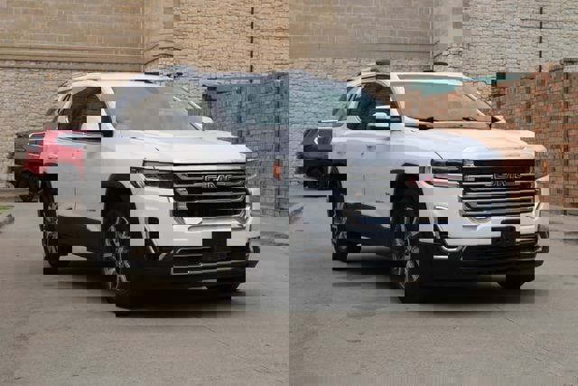 Used 2020 GMC Acadia SLT image 2