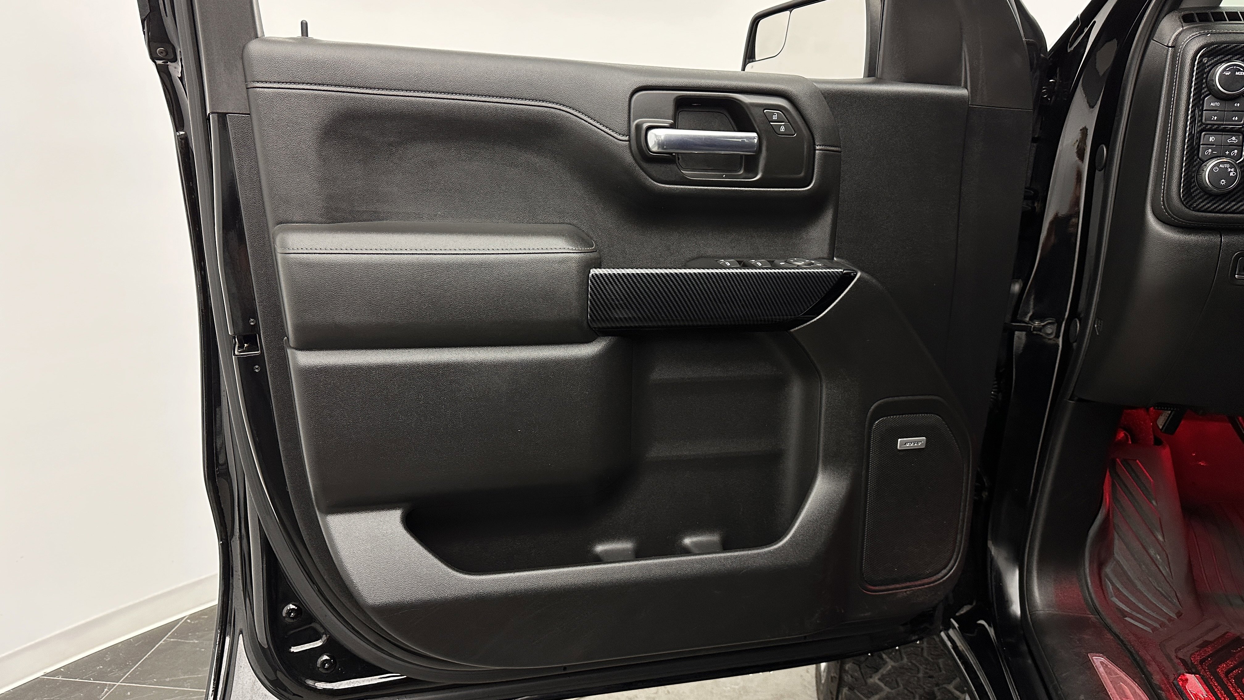 Used 2020 Chevrolet Silverado 1500 RST AWD/4WD image 12