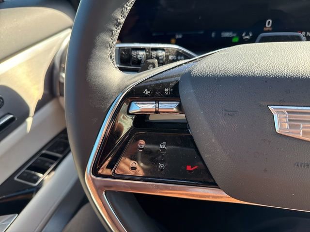 Used 2026 Cadillac Vistiq Luxury image 18