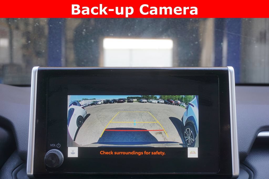 Used 2023 Toyota RAV4 LE AWD/4WD image 7