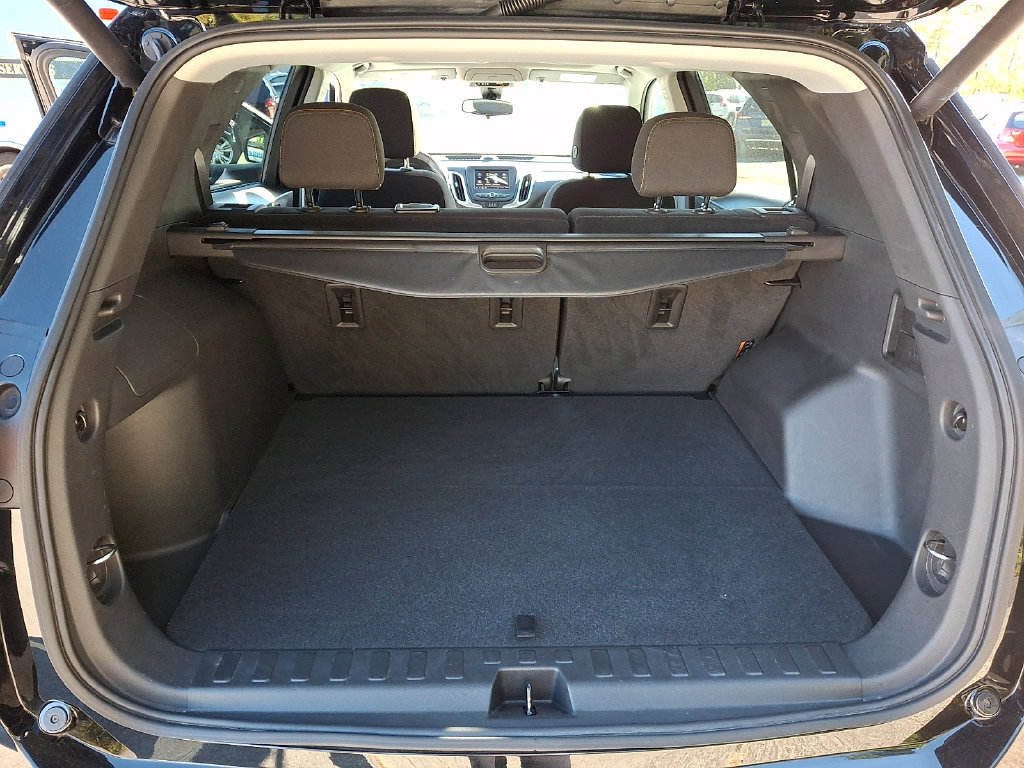 Used 2023 Chevrolet Equinox LT AWD/4WD image 34