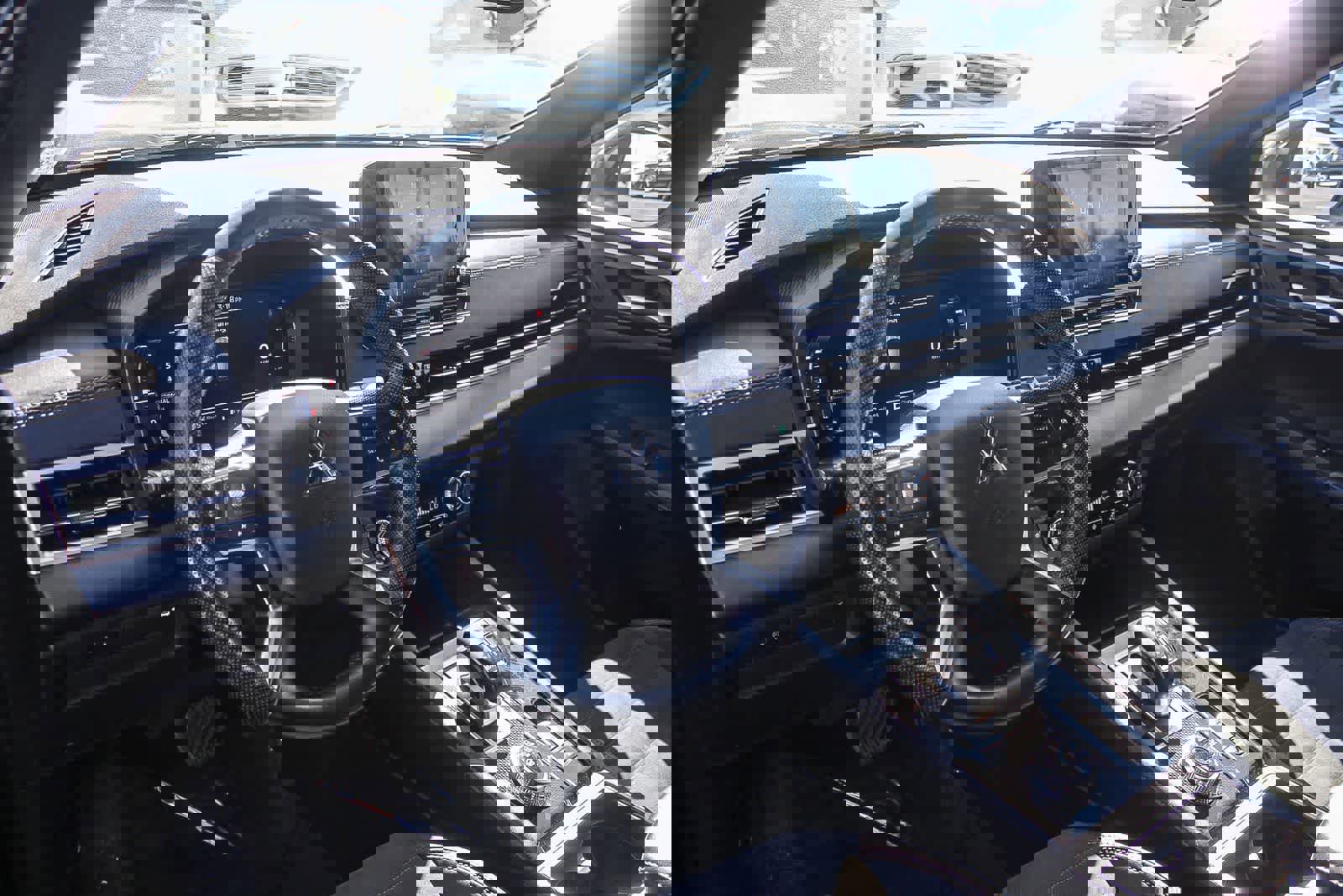 Used 2023 Mitsubishi Outlander SE image 24