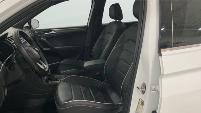 Certified 2023 Volkswagen Tiguan SEL R-Line AWD/4WD image 19