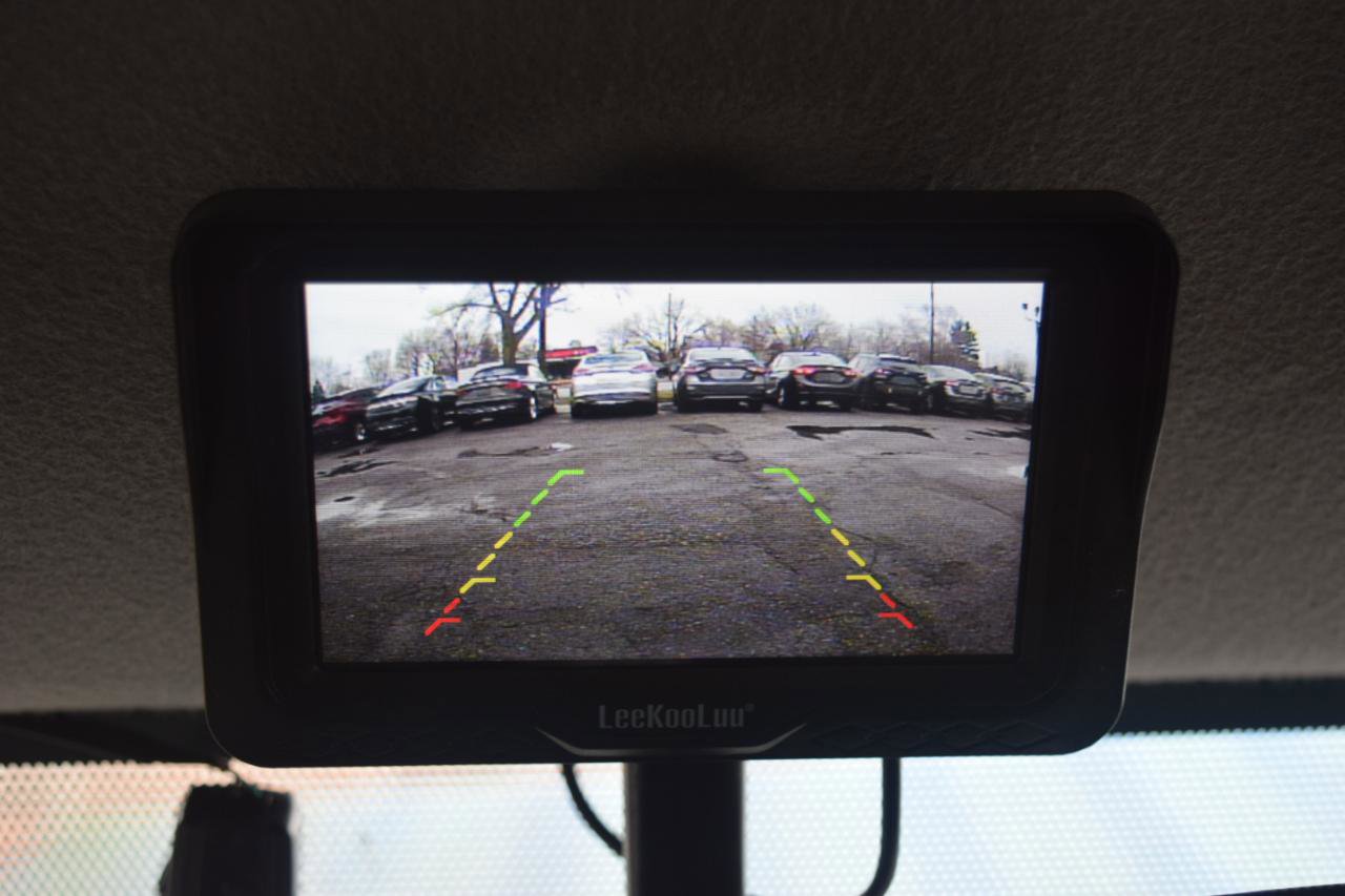 Used 2013 Nissan NV200 S w/ Cruise Control Pkg FWD image 21