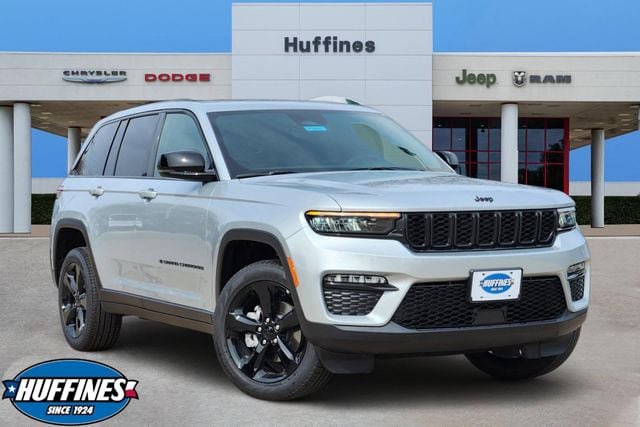 New 2025 Jeep Grand Cherokee Limited w/ Black Appearance Package RWD image 1