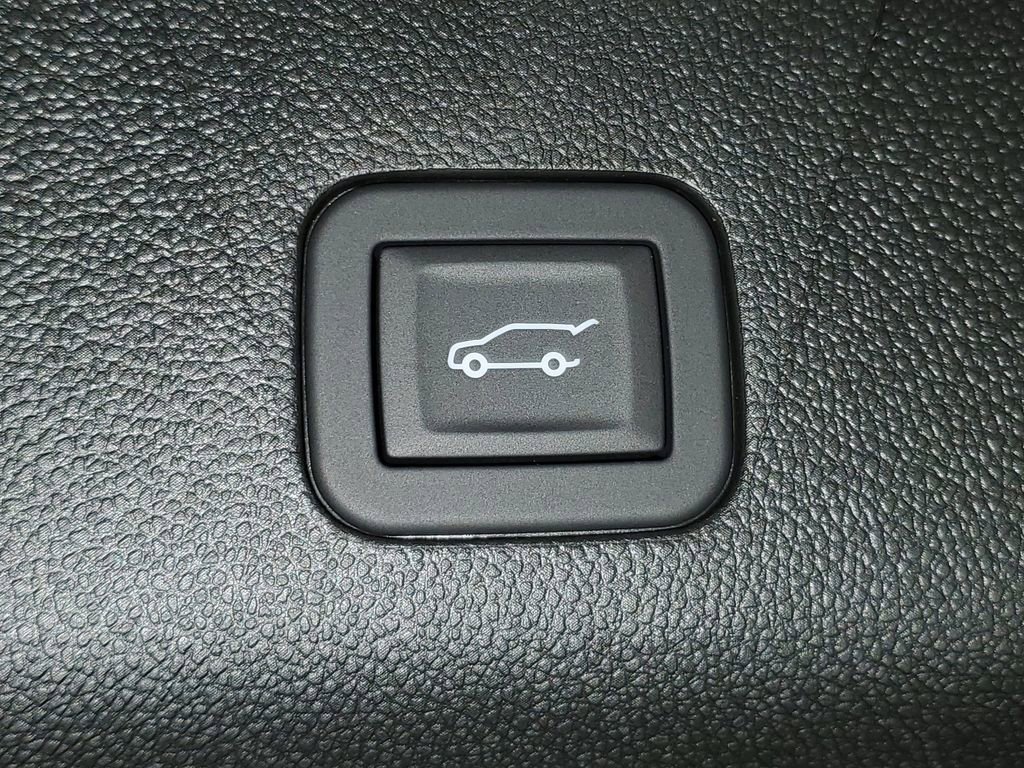 New 2026 Cadillac Escalade Sport AWD/4WD image 8