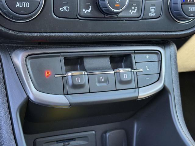 Used 2024 GMC Terrain AT4 w/ Tech Package AWD/4WD image 33