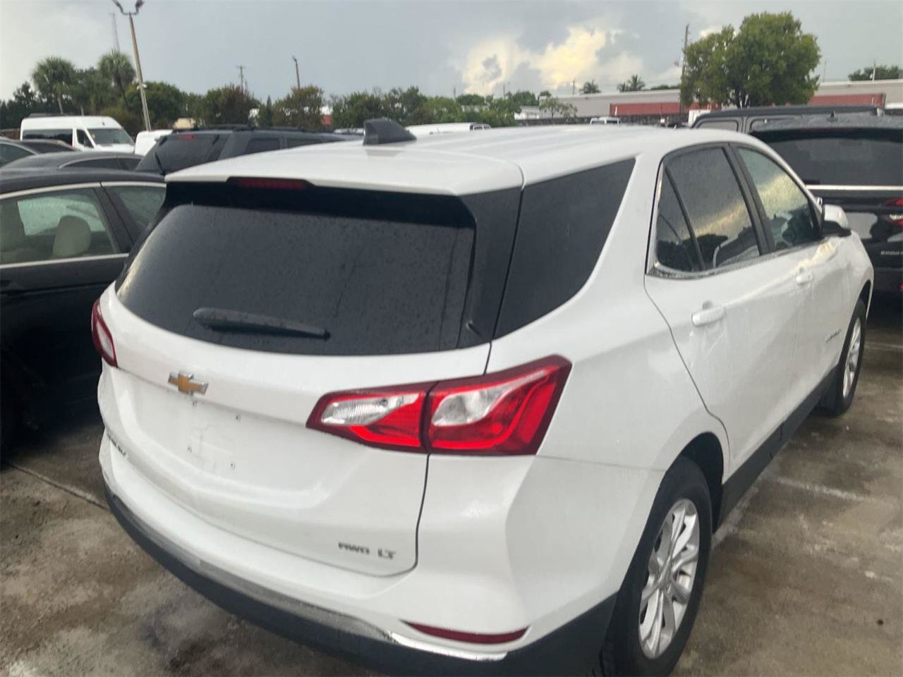 Used 2021 Chevrolet Equinox LT AWD/4WD image 3