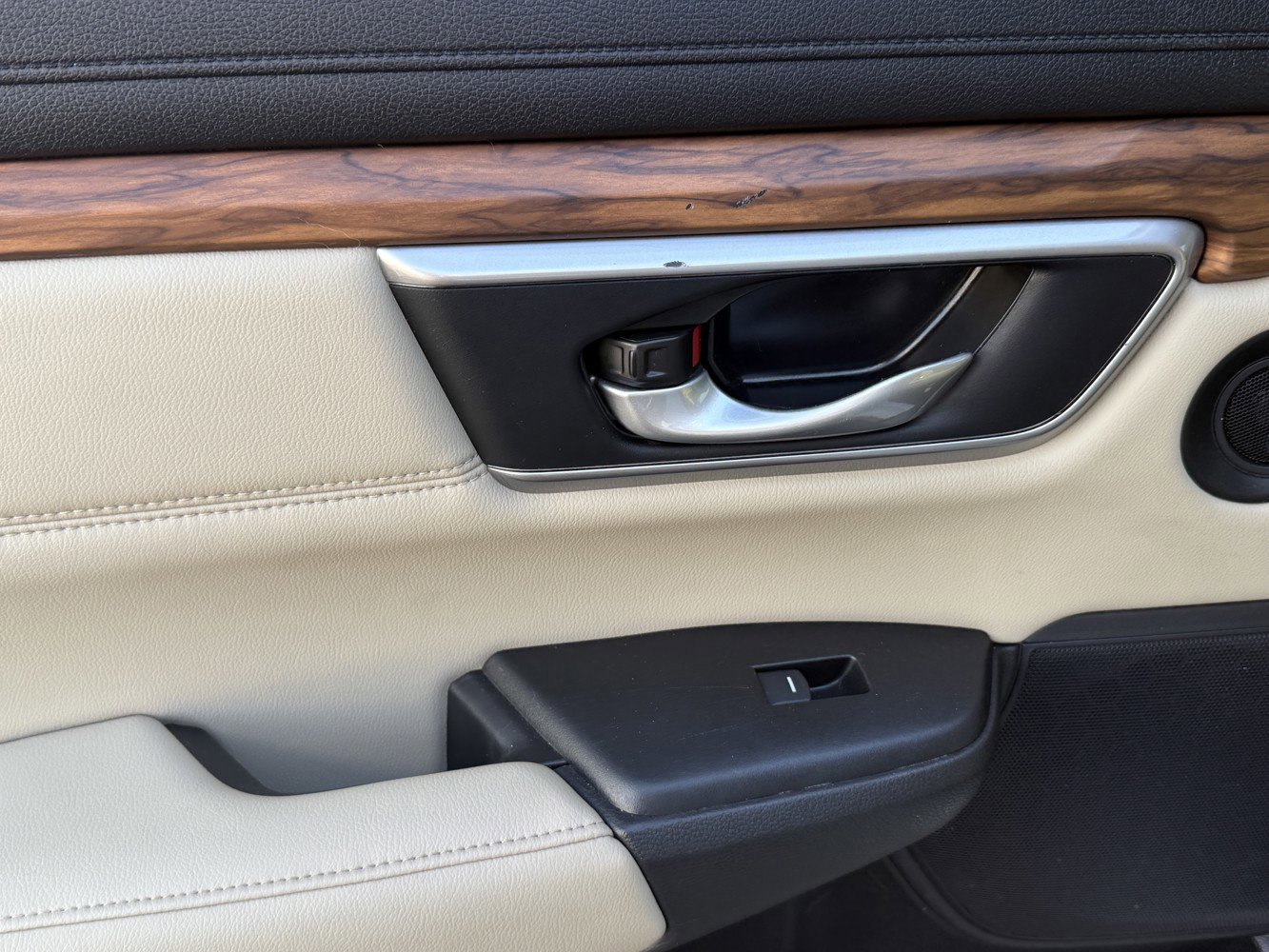 Used 2022 Honda CR-V EX-L image 25