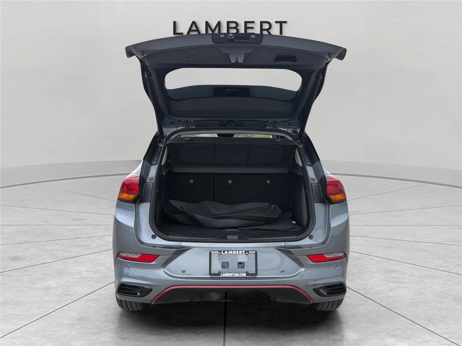 Used 2020 Buick Encore GX Essence w/ Experience Buick Package image 18