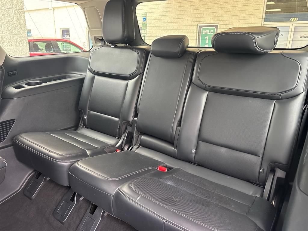 Used 2026 Ford Expedition Platinum w/ Driver's Package AWD/4WD image 11