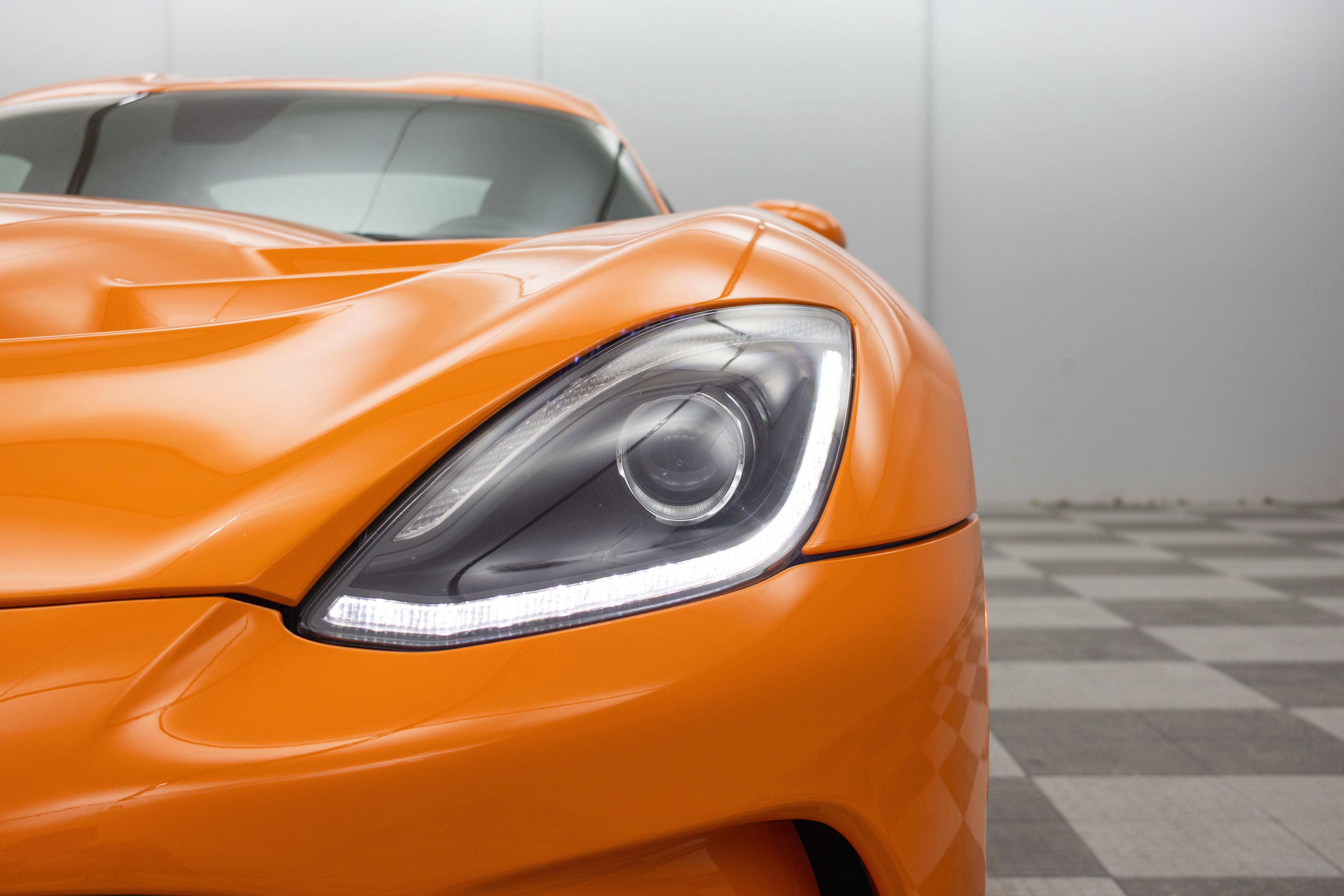 Used 2014 SRT Viper SRT-10 image 32