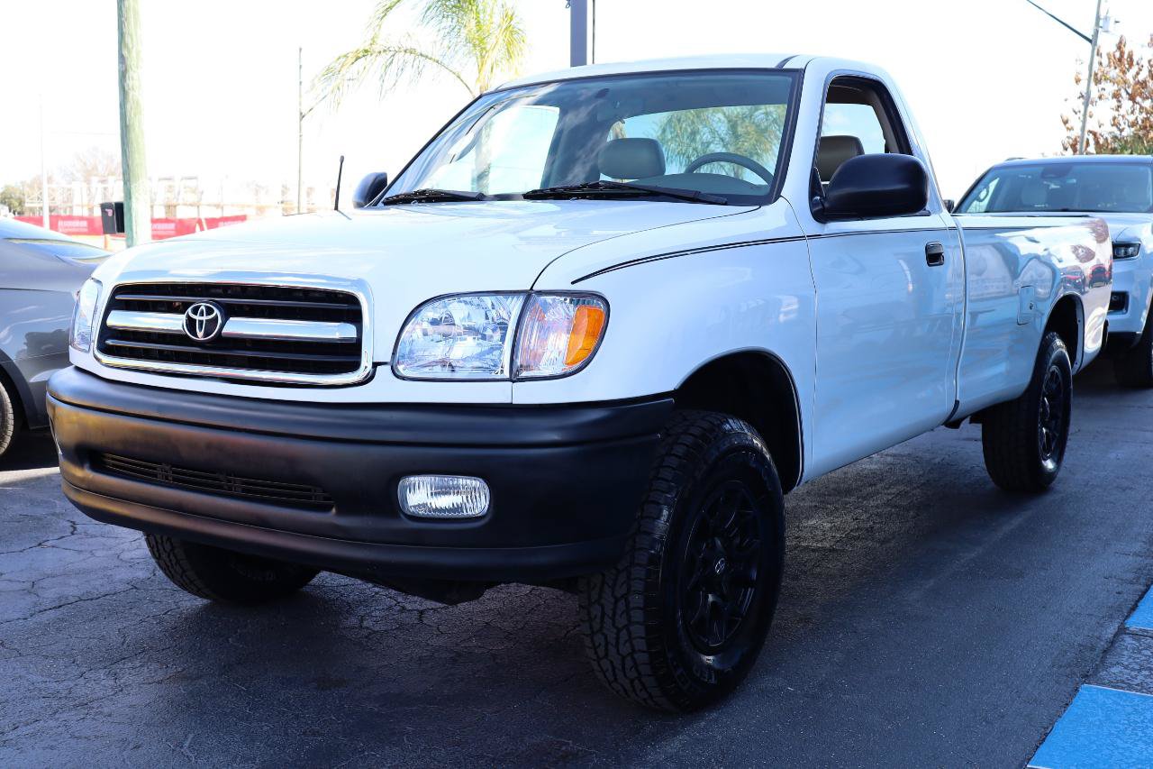 Used 2002 Toyota Tundra 2WD Regular Cab image 2