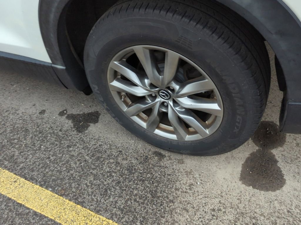 Used 2018 MAZDA CX-9 Touring image 5