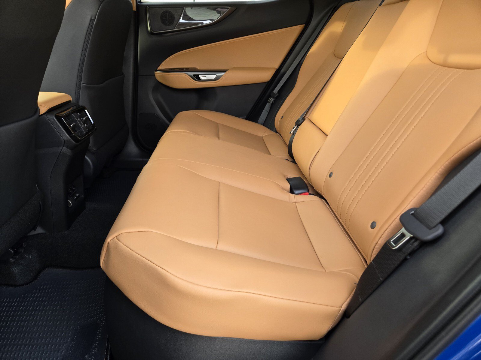 New 2026 Lexus NX 350h AWD w/ Premium Package image 7