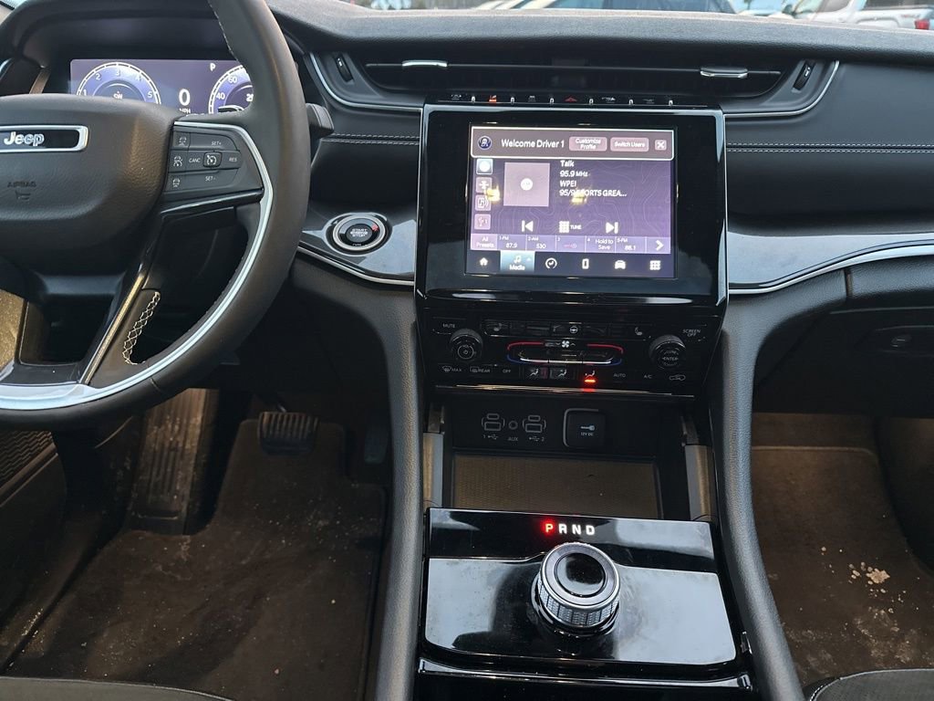 Used 2023 Jeep Grand Cherokee L Altitude image 17