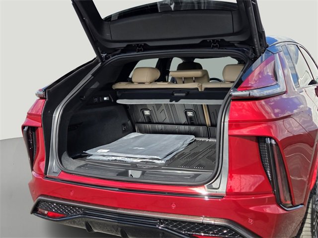 New 2026 Cadillac Lyriq V w/ Exterior Carbon Fiber Package image 17