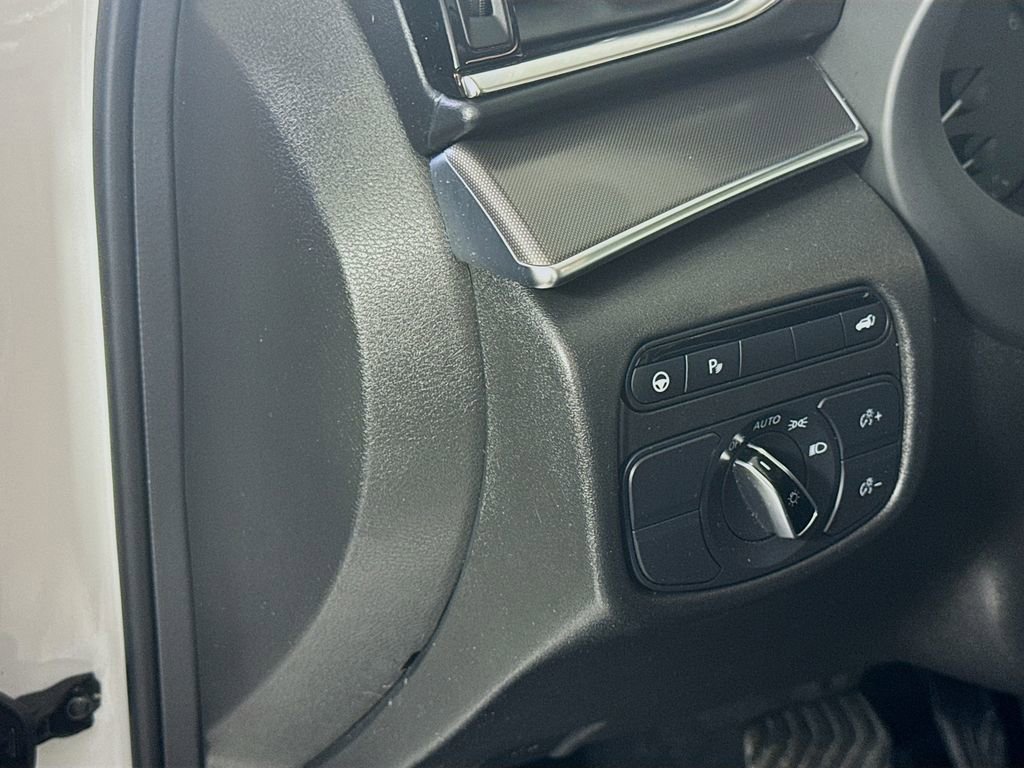 Certified 2023 INFINITI QX50 Luxe FWD image 12