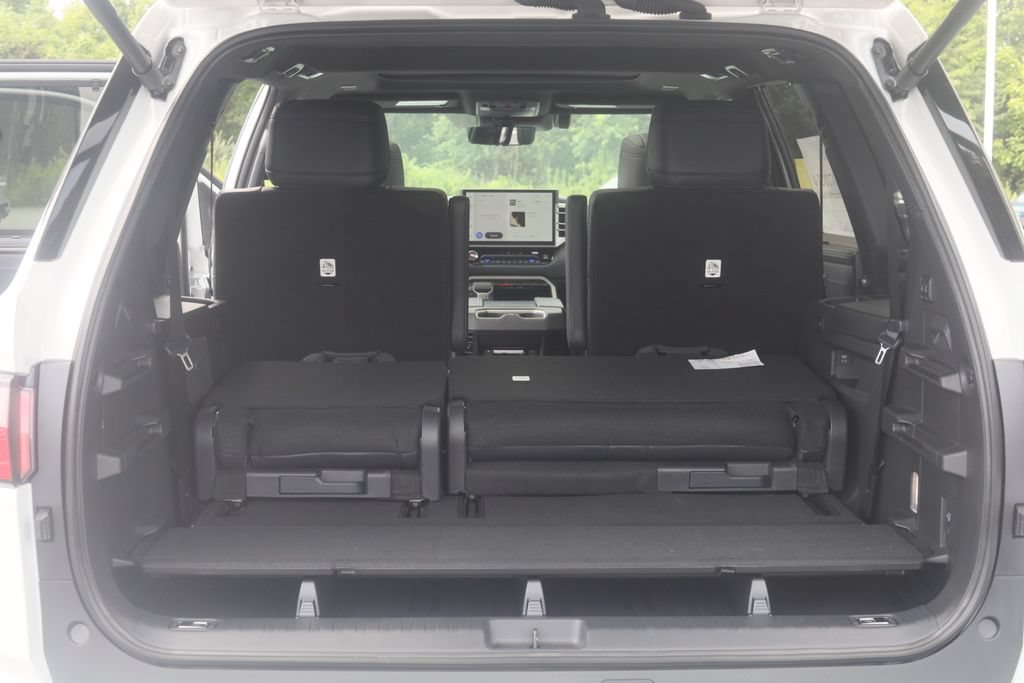 New 2026 Toyota Sequoia Platinum AWD/4WD image 30