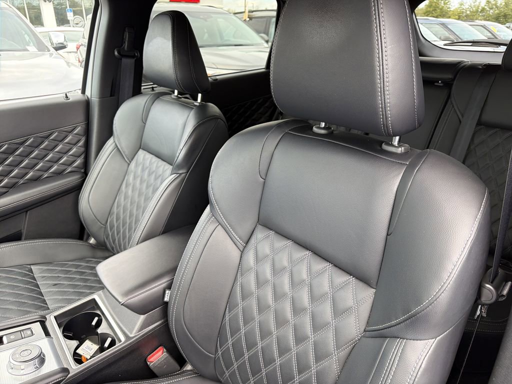 Used 2024 Mitsubishi Outlander SEL image 12
