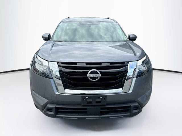 Certified 2025 Nissan Pathfinder SV AWD/4WD image 2
