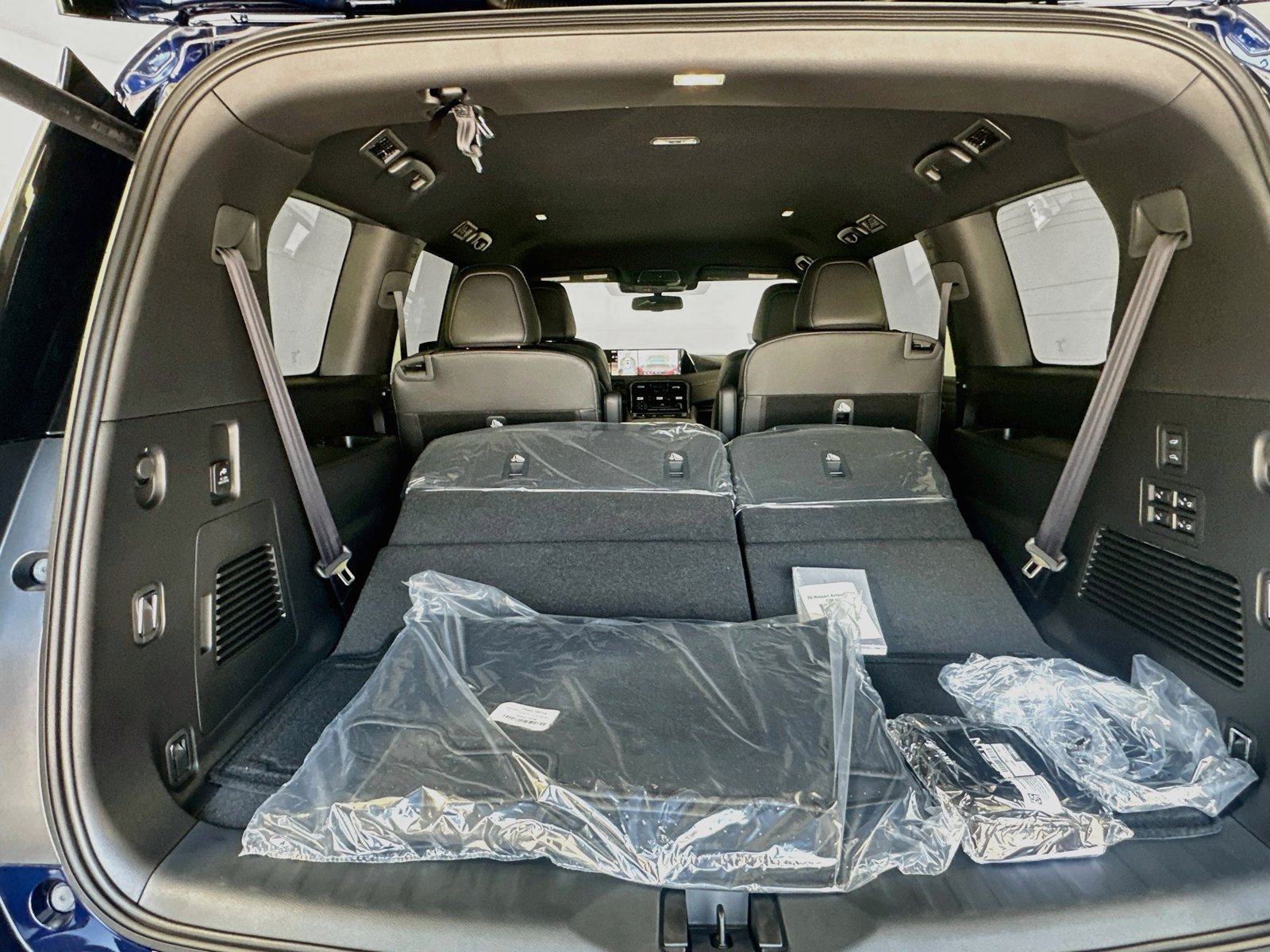 New 2026 Nissan Armada PRO-4X AWD/4WD image 27