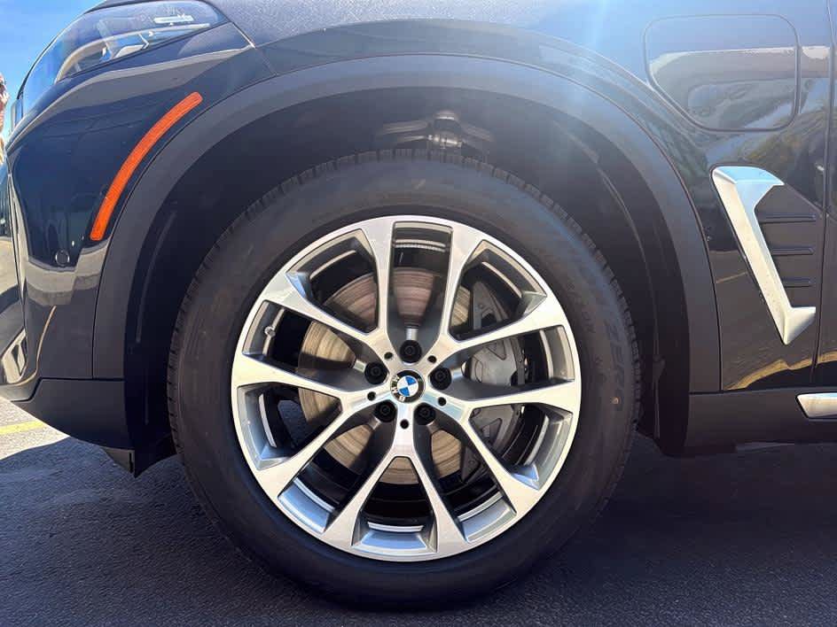 New 2026 BMW X5 xDrive50e AWD/4WD image 19